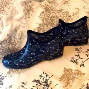 Capelli rain boots. Size 8
